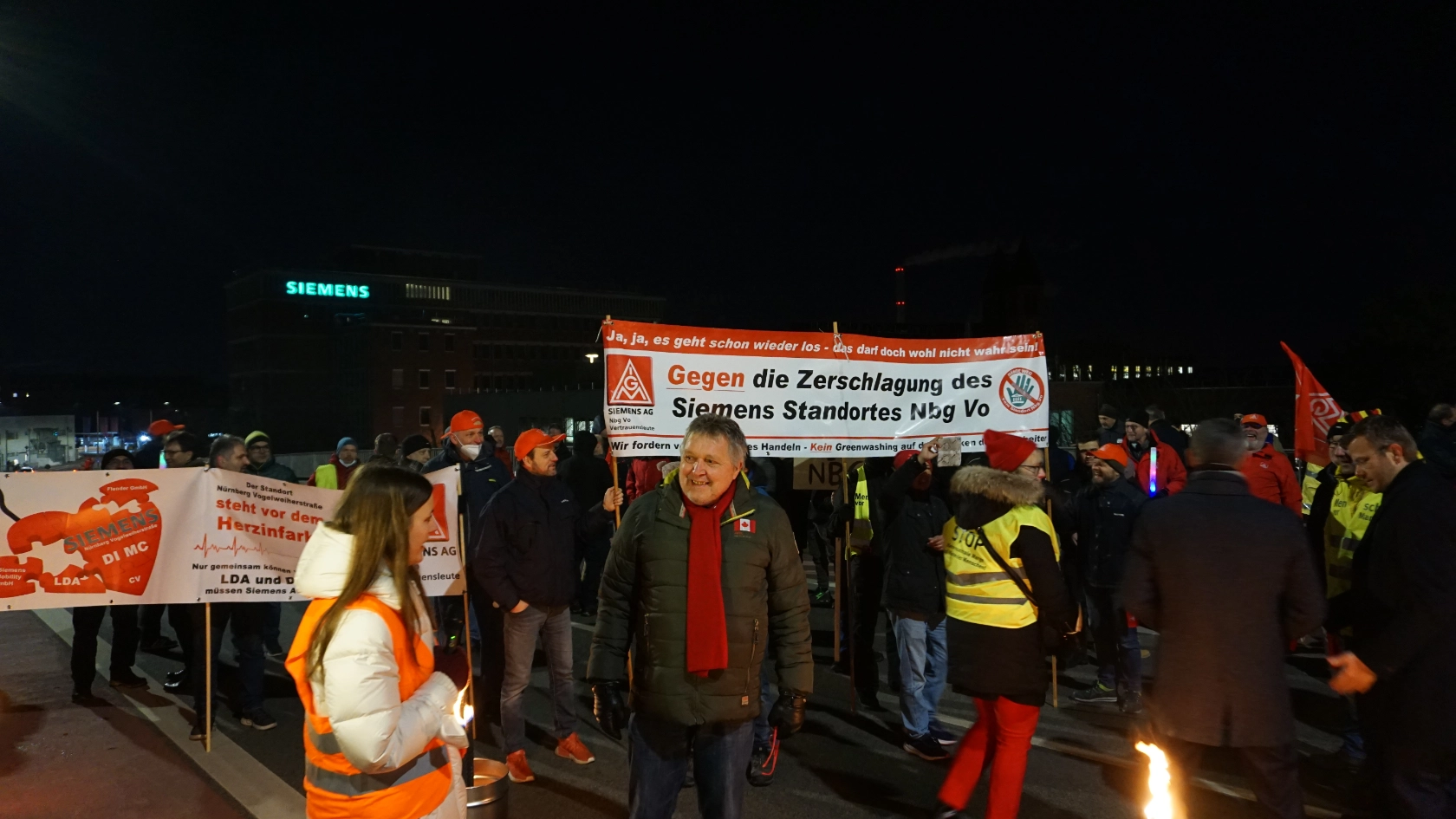 Der langjährige Betriebsratsvorsitzende Gerald Eberwein unterstützte seine ehemaligen Kolleginnen und Kollegen.