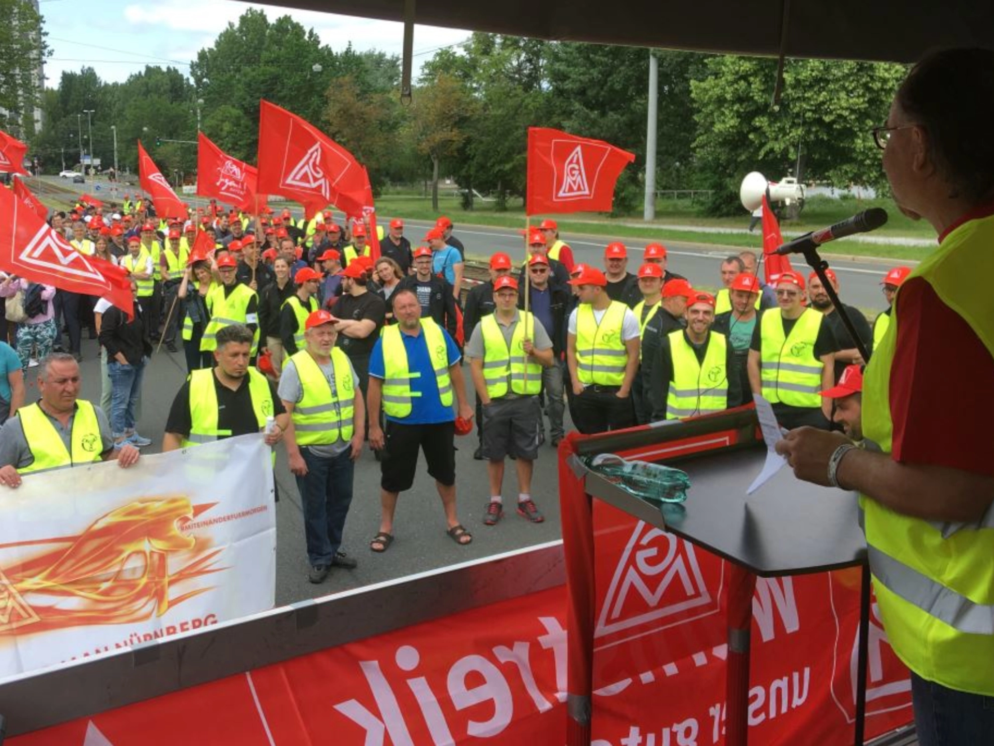 Tarifrunde KFZ 2019 Warnstreik Nürnberg