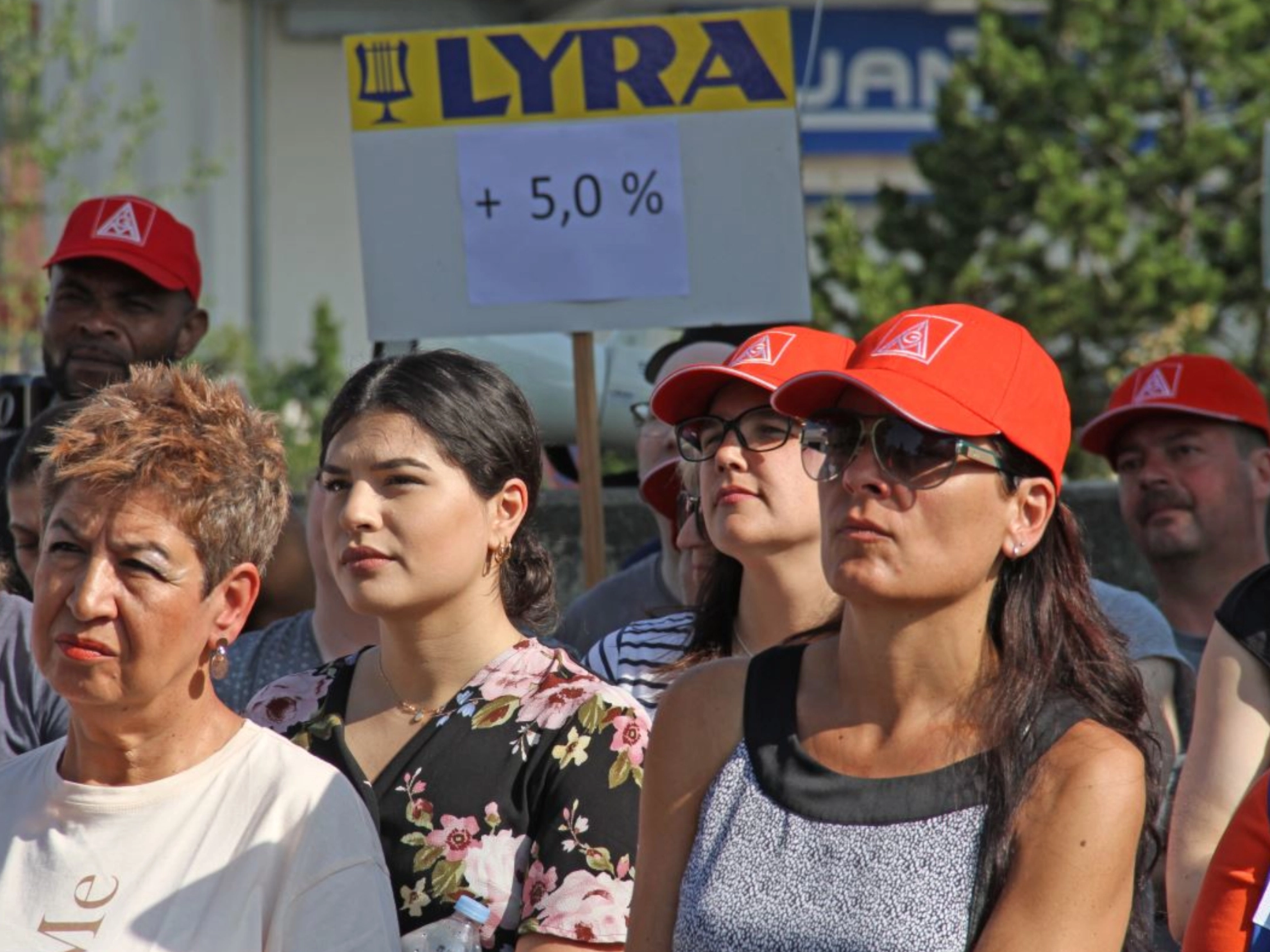 Tarifrunde SZI 2019 Warnstreik Lyra Beschäftigte