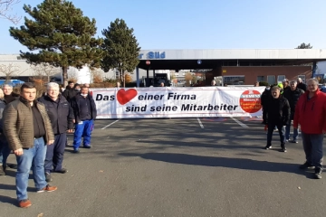 Bilanz super - Zukunft ungewiss: Siemens Vertrauensleute protestieren am Standort Vogelweiherstraße