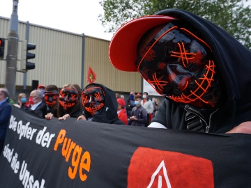 MAN Beschäftigte protestieren gegen Stellenabbau