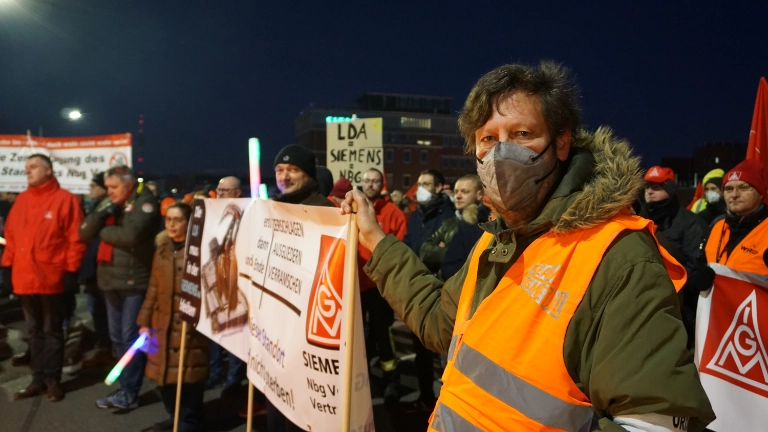 Wir sehen, welchen Schaden Siemens in Nürnberg anrichten wird.