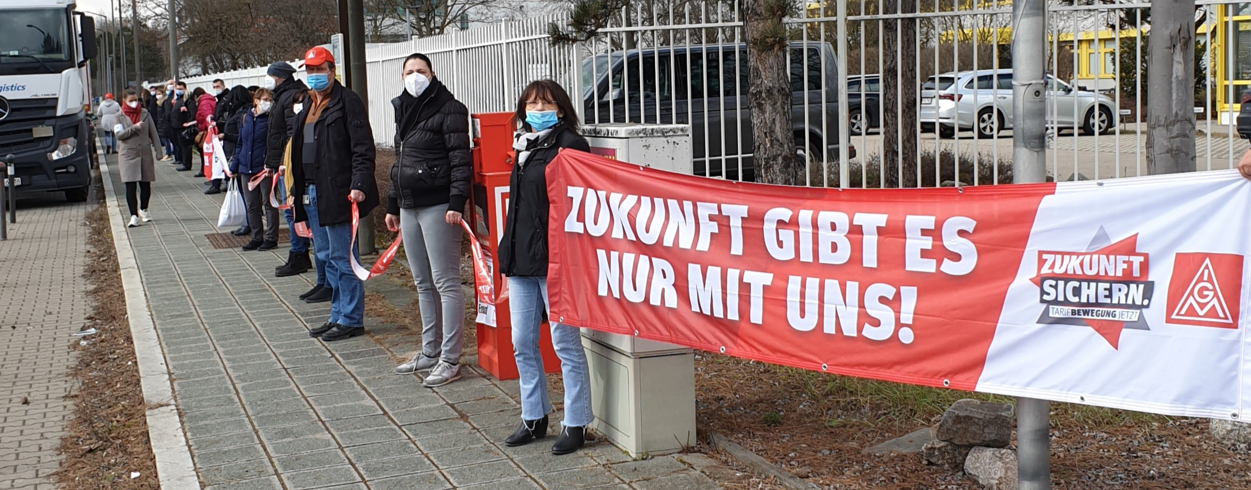 Diehl Aviation in Nürnberg demonstriert gegen geplanten Stellenabbau